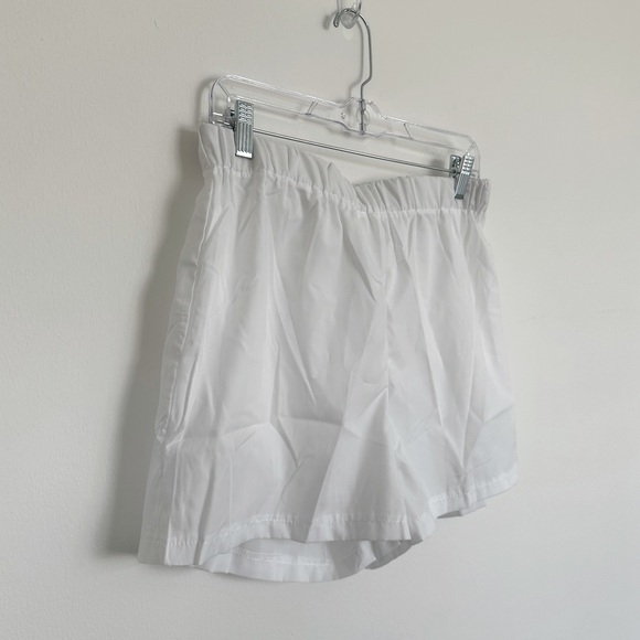 White Top + Bottom Set Size Large - Picture 9 of 11